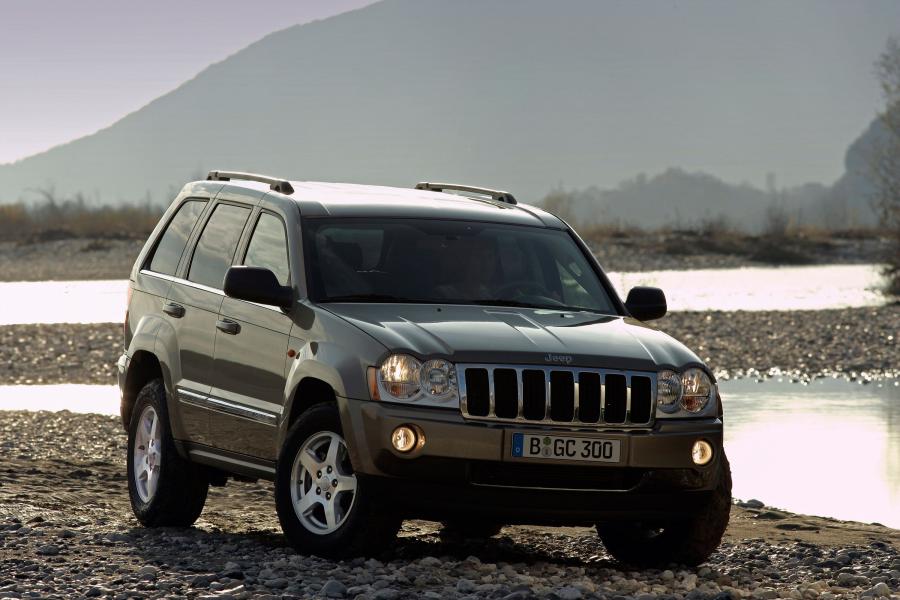  Jeep Grand Cherokee 2005 года  (фото 97 из 133)